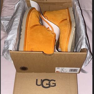 Orange Neumel Uggs